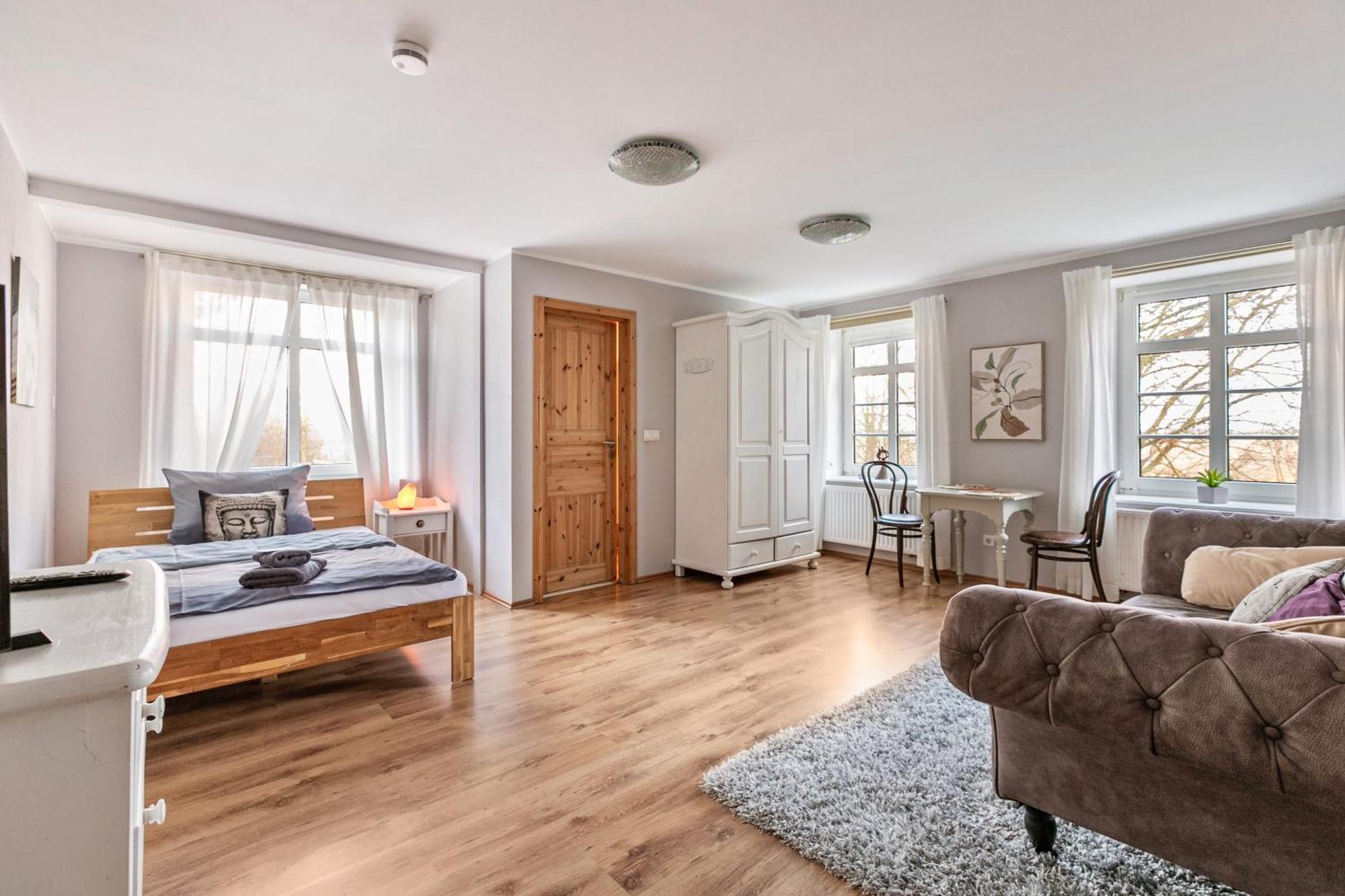 Blauquarz Und Rauchquarz Apartment Reussenkoge Exterior photo